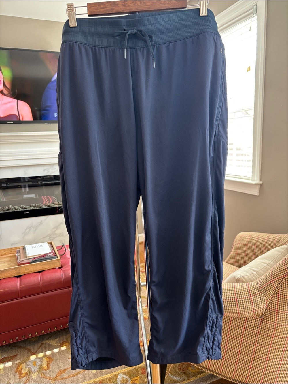 North Face Women's Navy Blue Drawstring Joggers